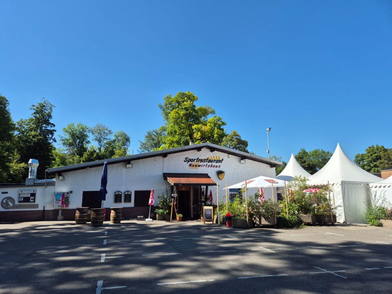 Tommy's Tanznacht Stuttgart in der Sportgaststätte Neuwirtshaus - Discofoxparty mit DJ Tommy S